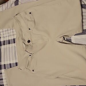 Women's Cream Jeans Maurices Sz Medium M-R